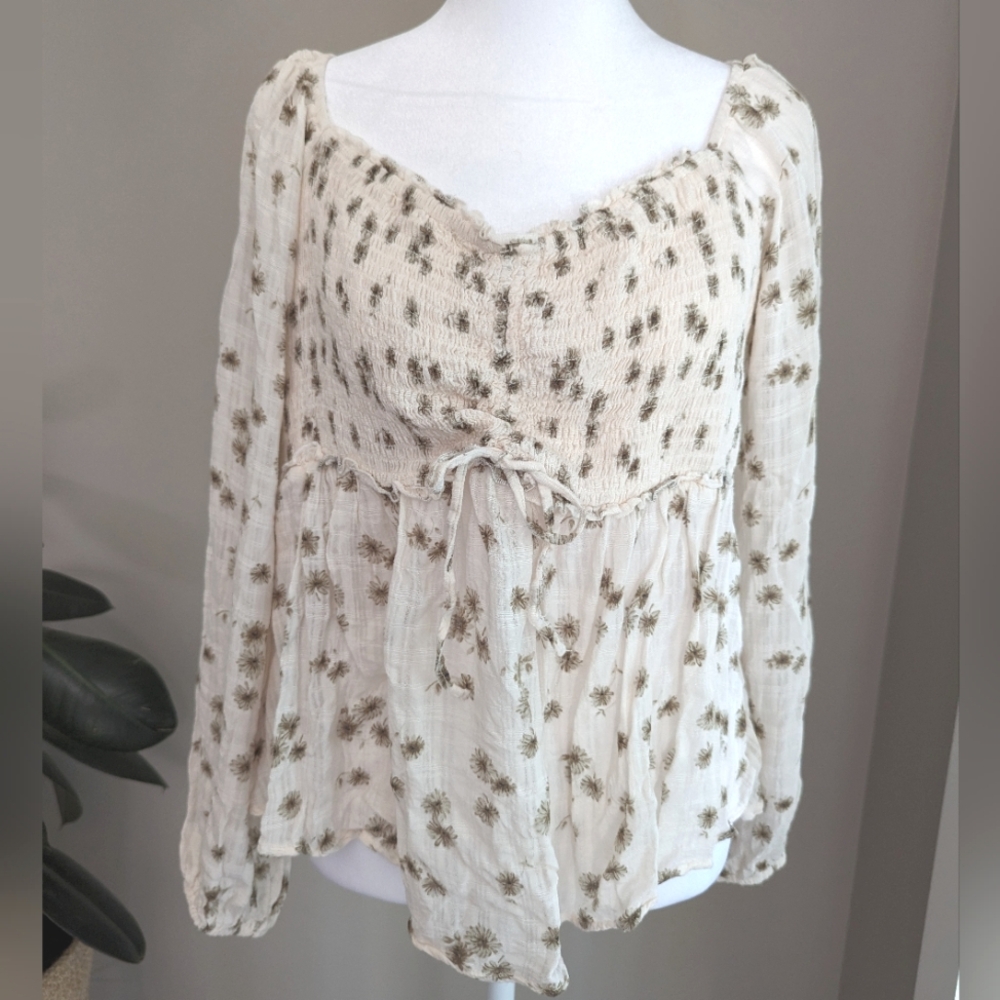 A Beautiful Soul X Peasant Long sleeve Top Smocked Bust Large